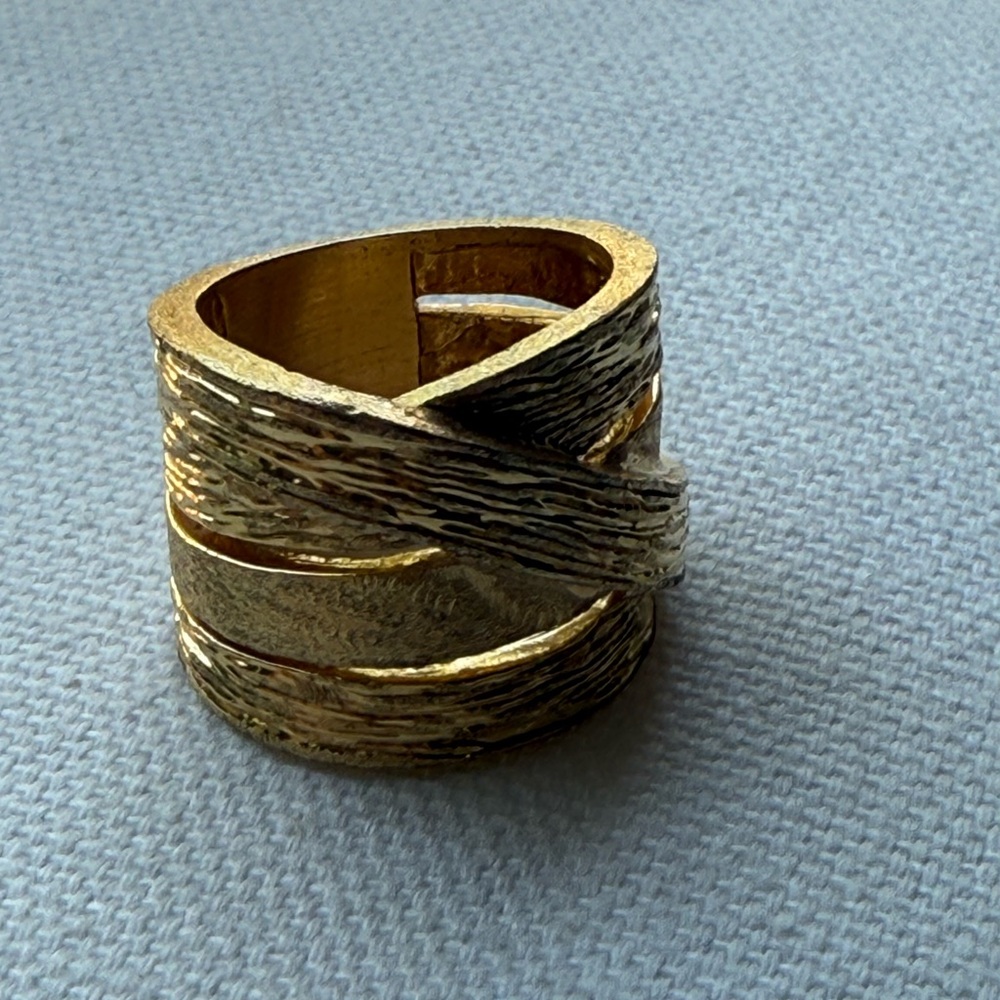 Gold Textured Women's Ring